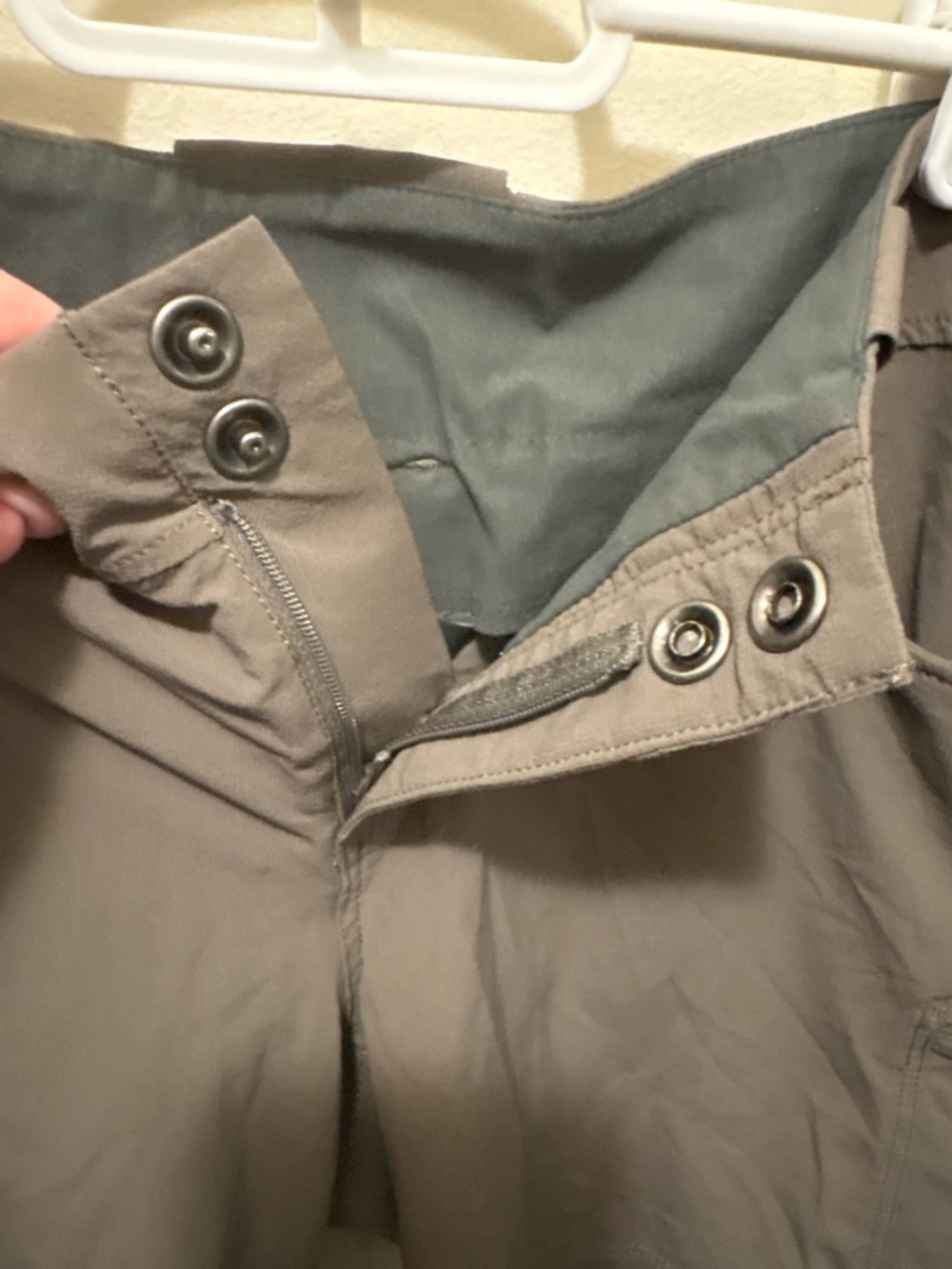 Outdoor Research Summit hiking shorts mushroom size 4 - Picture 5 of 9